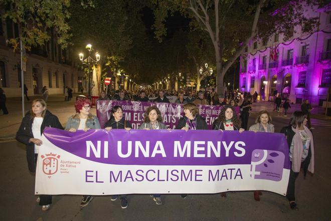 Todas las fotos de la manifestación del 25N en Xàtiva