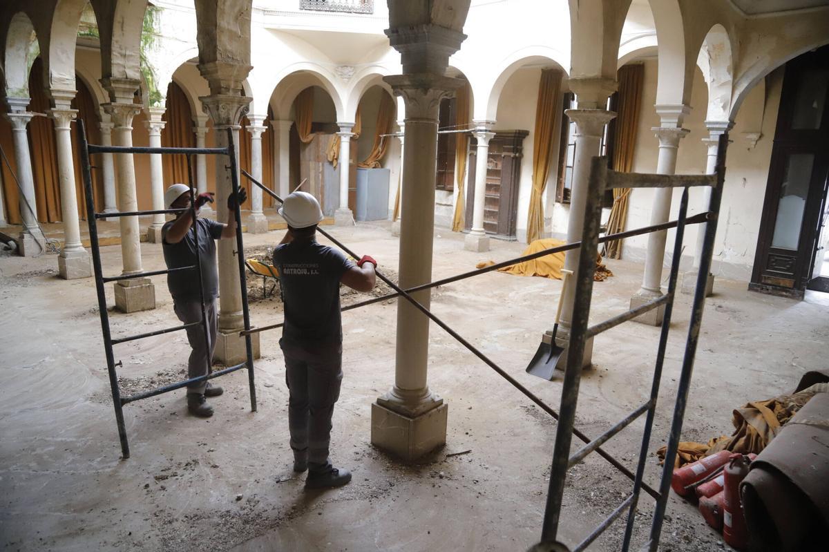 A.J.González Córdoba Comienzan las obras en la sede de la Real Academia Obras