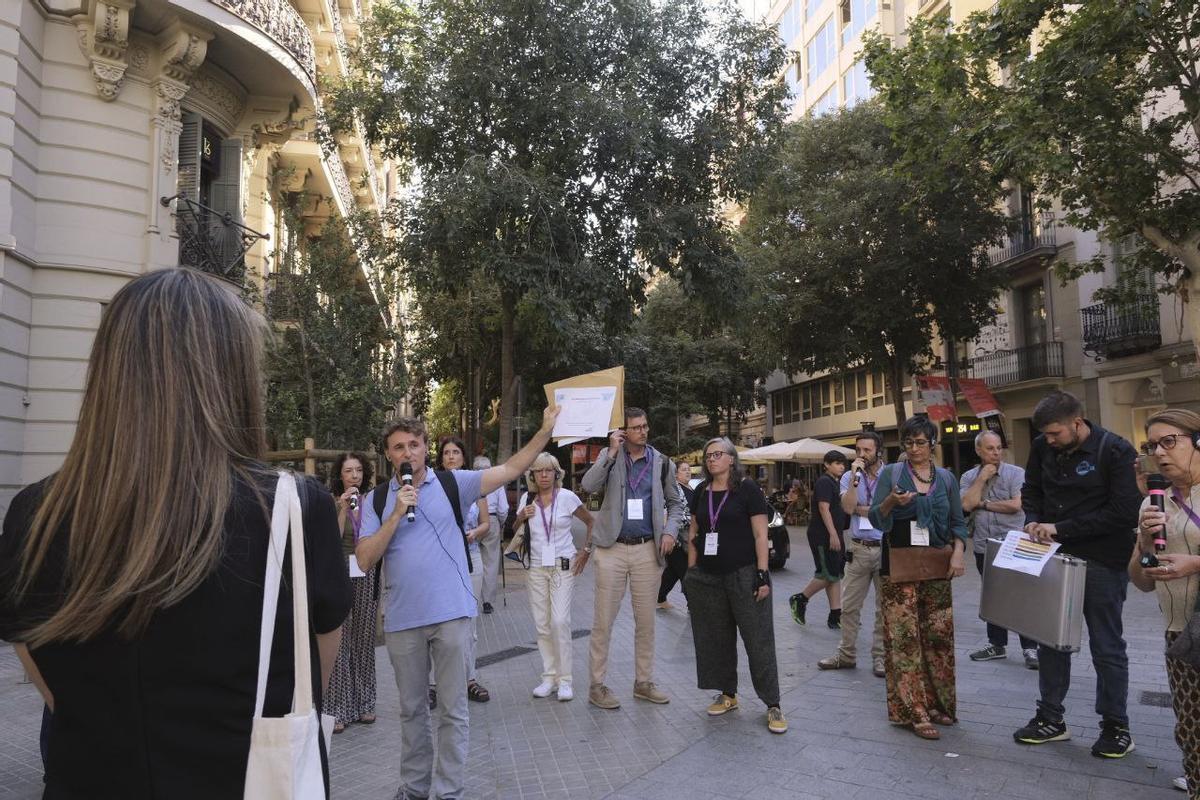 Visita a la calle Consell de Cent.