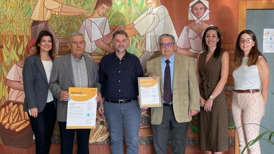 Responsables de Cefusa reciben la certificación‘Zero Waste to Landfill’. cefusa