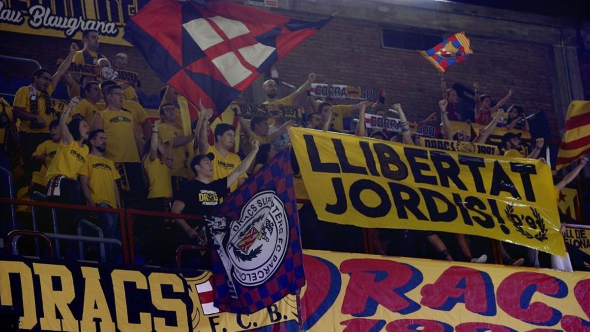 Las peñas de animación del Palau mostrarán su protesta por la situación política en Catalunya