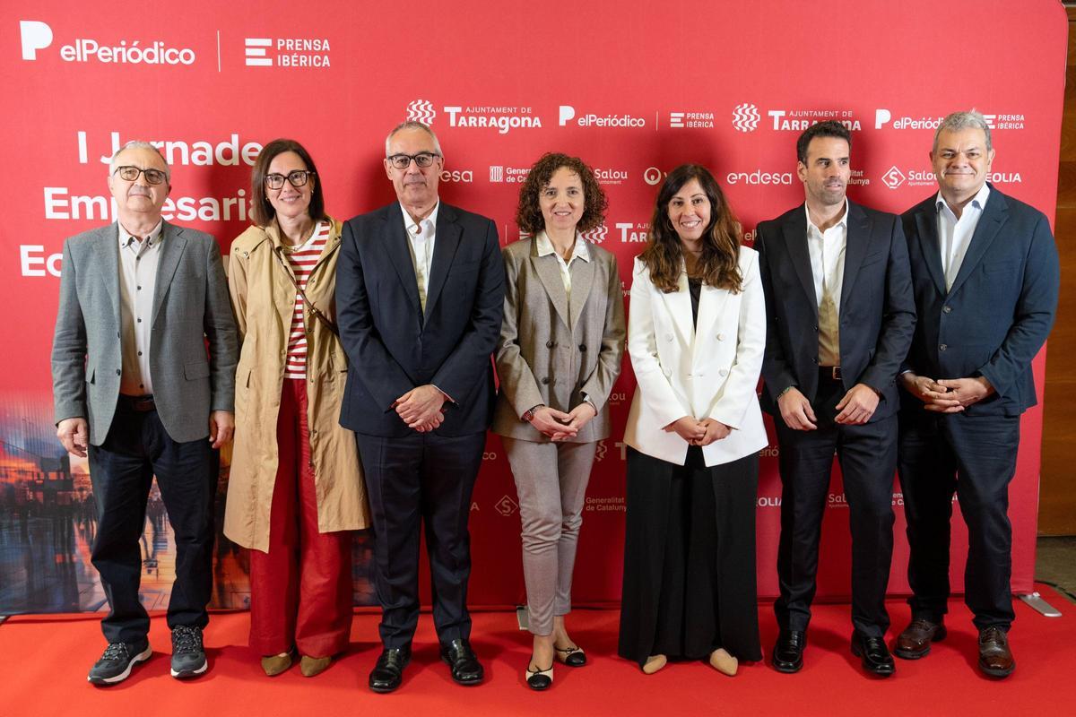 Daniel Milán Cabré, director de EMATSA; Ruth Fontanet, directora de estrategia, comunicación y regulación de agua en Catalunya de Veolia; Josep Oriol Mas, director territorial de Aigua Catalunya; Marta Colet Gonzalo, directora de concesiones de Veolia España; Raquel Carrasco, directora general de Veolia Serveis Catalunya SA; Álex Planas, director ejecutivo de Veolia, y José Guerra, director de comunicación de Veolia en España.