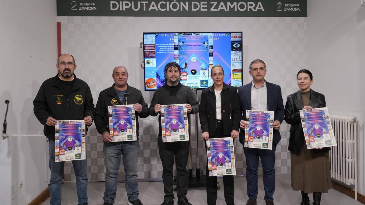 Presentación del Campeonato Ornitológico Interregional del Noroeste que se celebrará en Zamora.