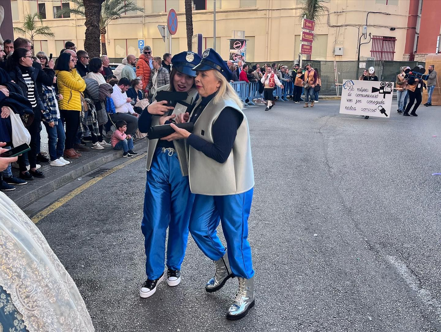 La Cavalcada de las Fallas de Gandia, en imágenes