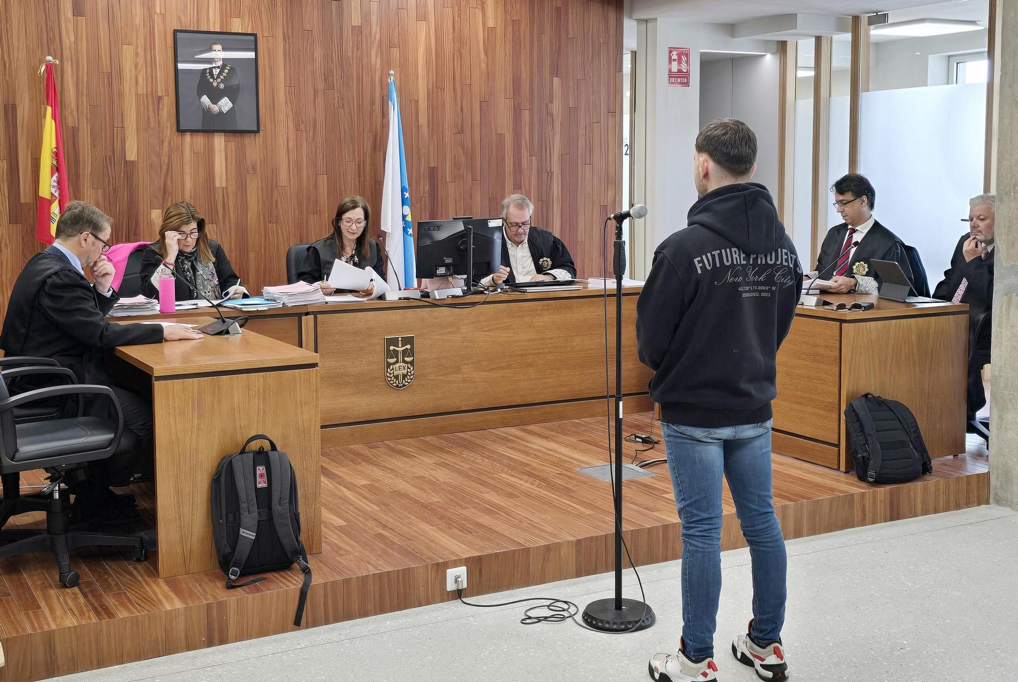 El acusado ayer en una sala de vistas de la Ciudad de la Justicia