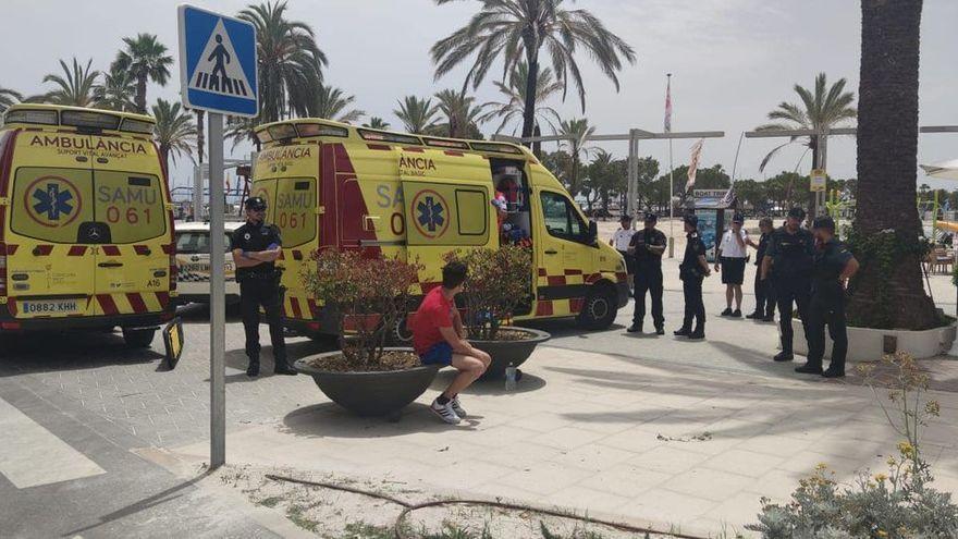 Mann randaliert in Port d&#039;Alcúdia auf Mallorca- und bricht dann zusammen