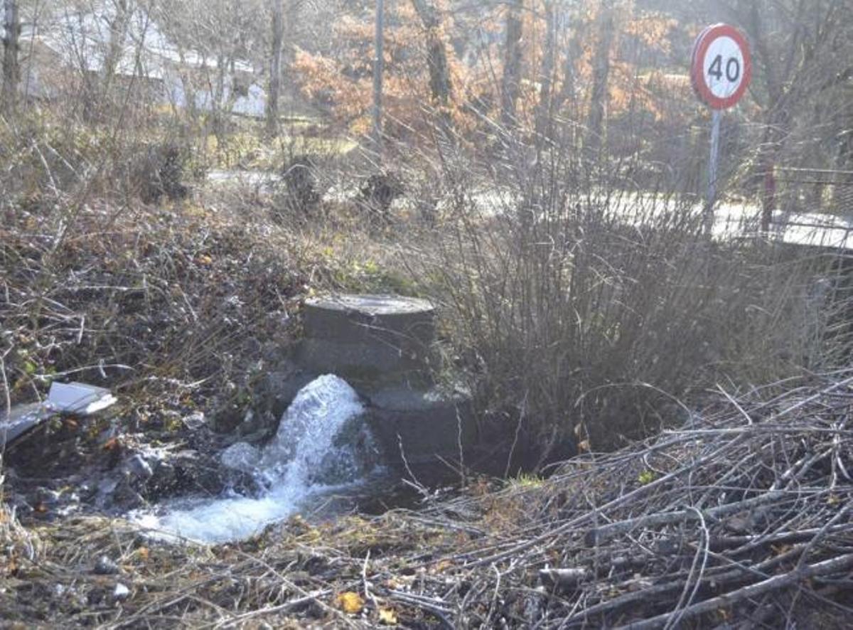 El lado menos cristalino del Lago