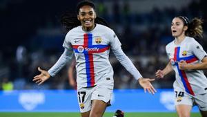 Salma Paralluelo celebra su gol al Roma, que supuso el 0-1 del Barça en el Estadio Olímpico.