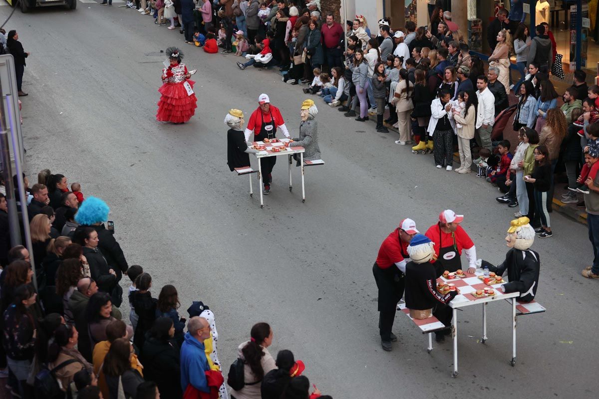 Mira aquí las imágenes de la rúa de Santa Eulària