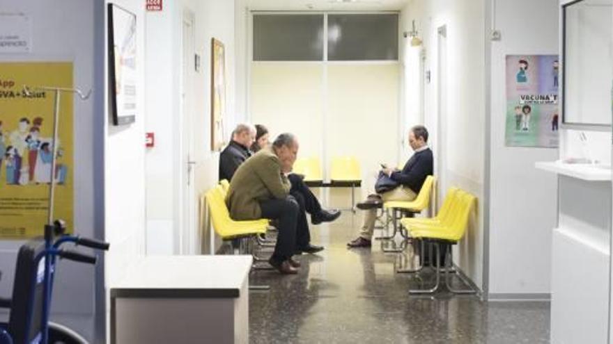 En los centros de salud regirá una excepción en el requisito del valenciano para el personal.