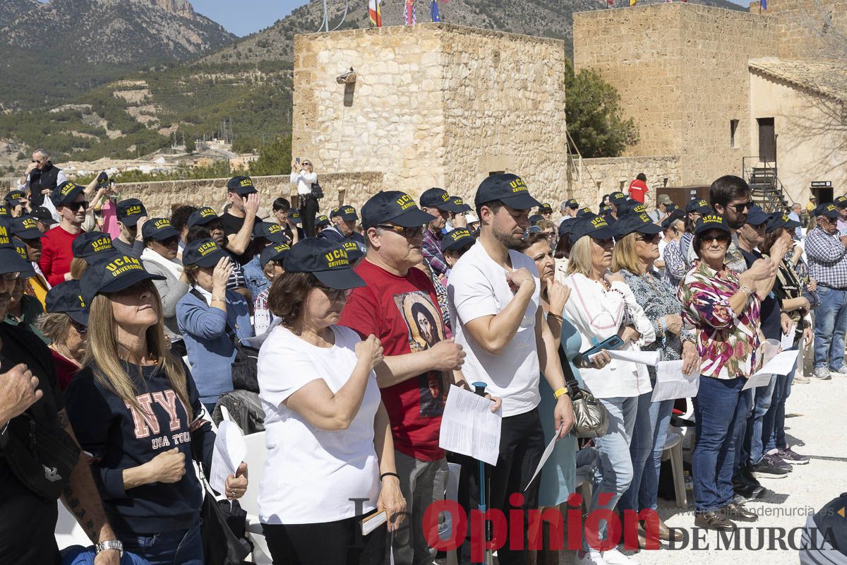 La vicaría de Cartagena, la UCAM, junto a asociaciones y peregrinos de toda España se ponen a los pies de la Vera Cruz