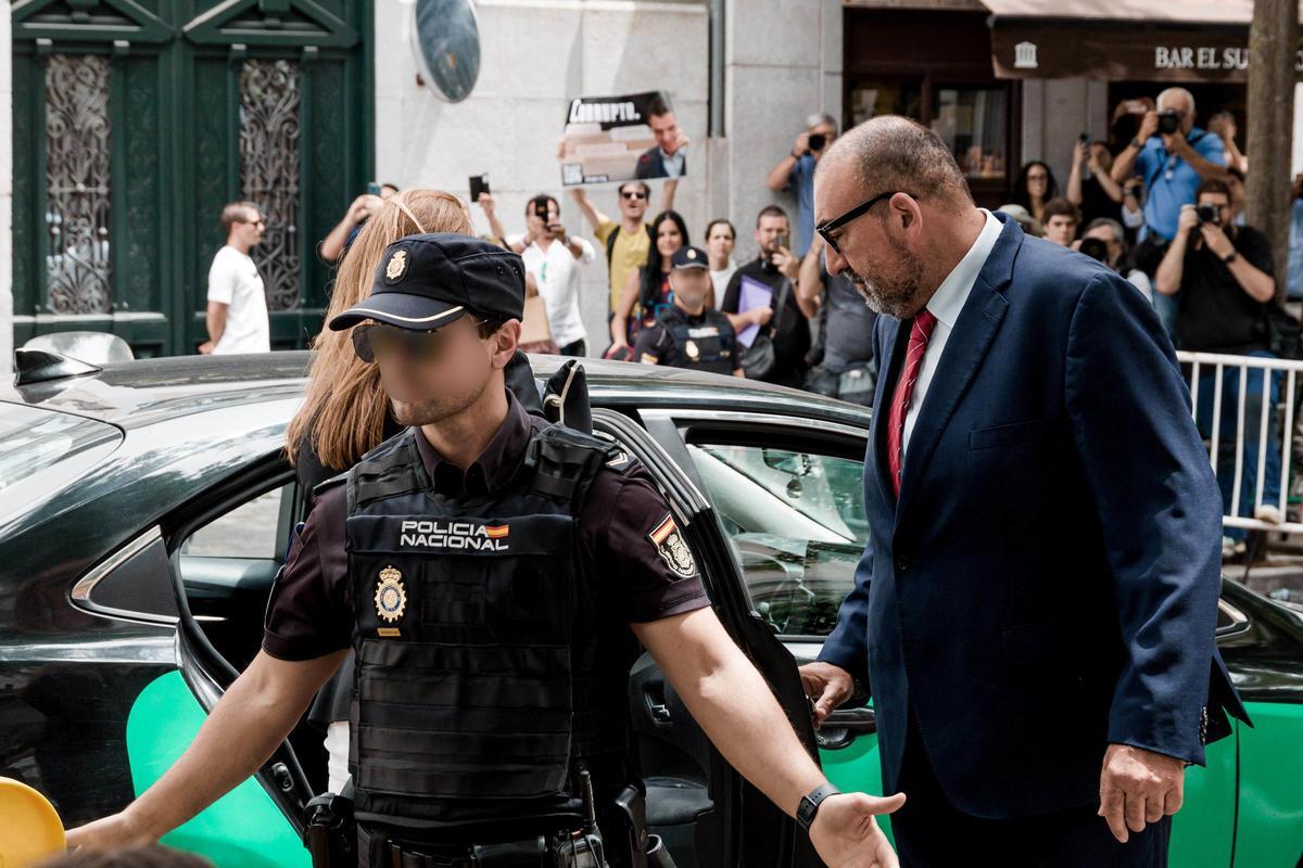 El exasesor del exministro José Luis Ábalos Koldo García sale de declarar en el Tribunal Supremo,