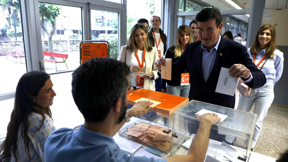 Votación del candidato a la alcaldía por Ciudadanos, Fernando Giner