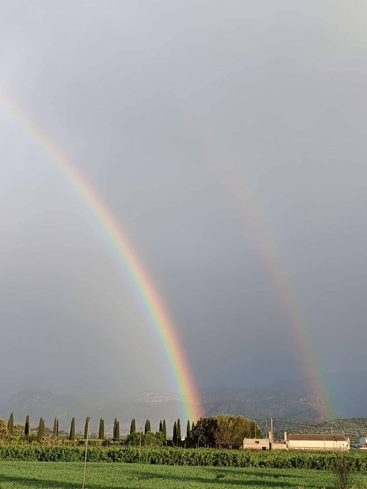 El doble arcoíris en sa Pobla.