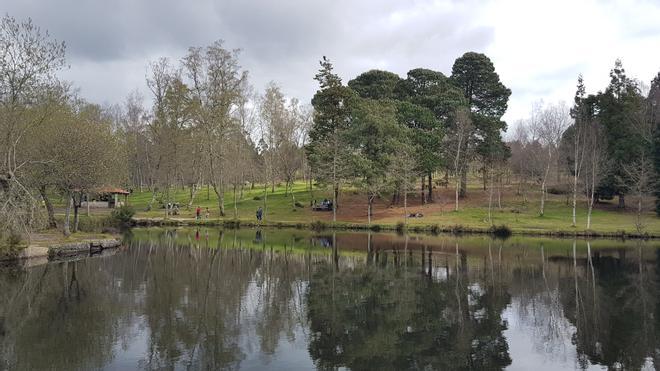 Lago Castiñeiras y Mirador de Cotorredondo