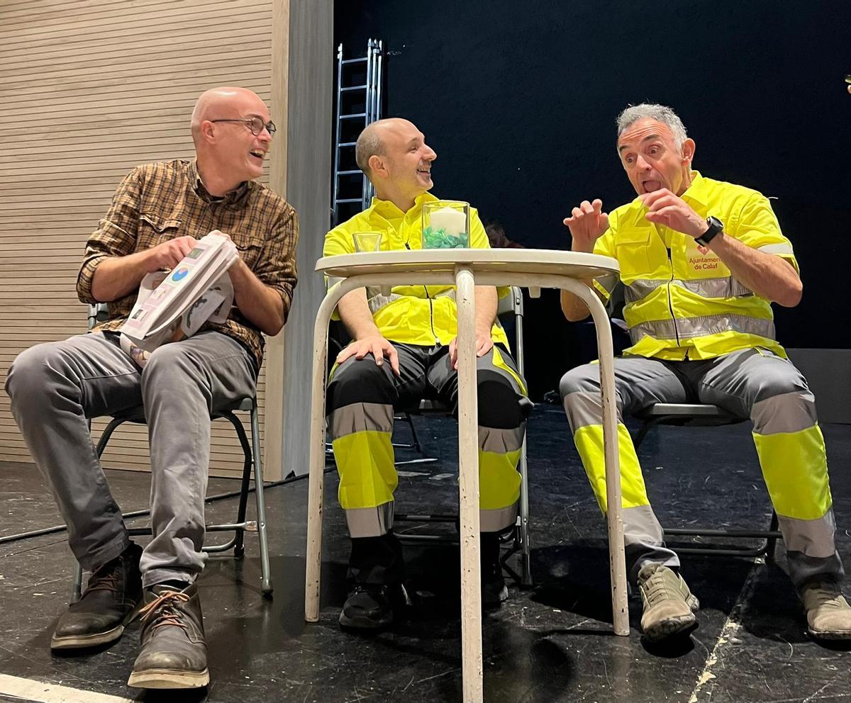 Una de les intervencions a l'obra dels integrants de la brigada