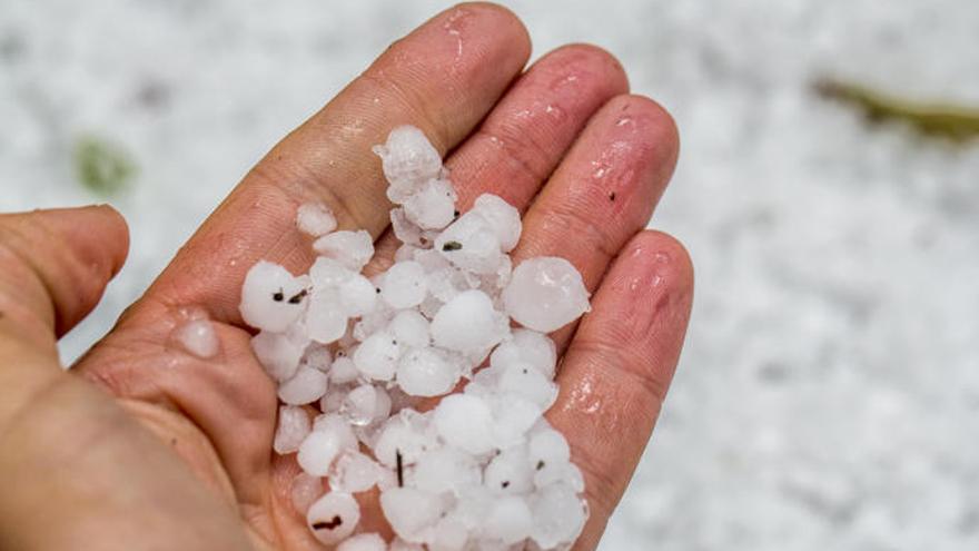 La llegada del otoño ha traído granizadas a algunas zonas.