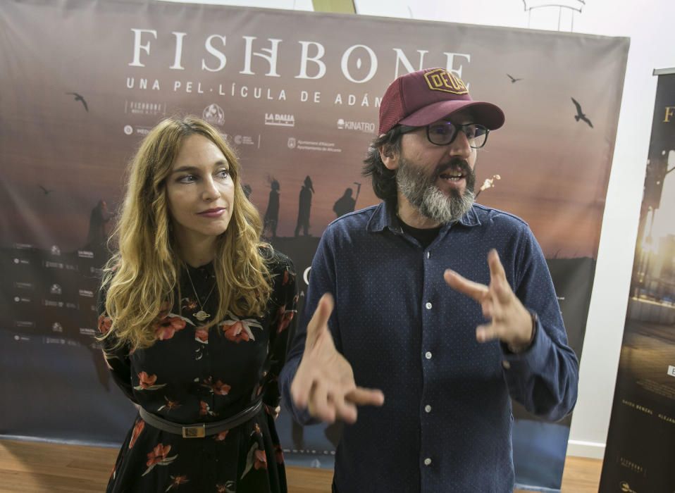 Proyección de la película Fishbone en los cines Panoramis de Alicante