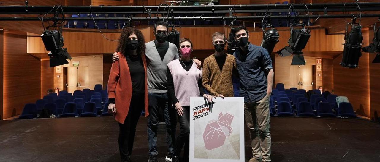 Alicia Garijo, Carlos Amador, Cristina Fenollar, Manolo Ochoa y Pau Vercher, esta mañana en el Teatre Arniches