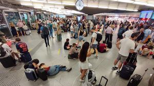 Viajeros varados en la estación de Atocha