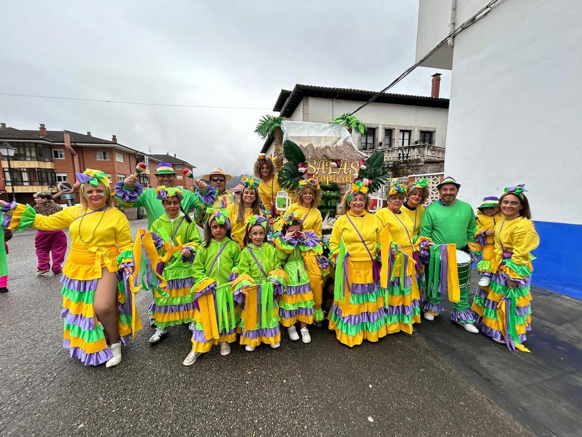 EN IMÁGENES: Salas celebra su carnaval por todo lo alto con 200 personas y 45 inscripciones