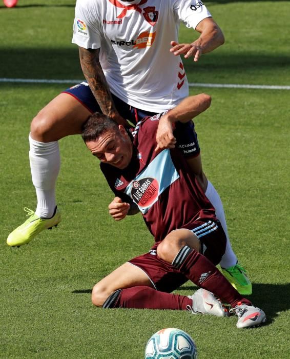 Las mejores imágenes del Osasuna - Celta. // Eduardo Sanz Nieto (LOF) | Villar López (EFE)