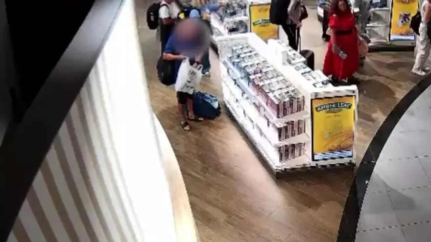 Imágenes de la Guardia civil que ha detenido a 66 personas que formaban un grupo criminal para robar en aeropuertos españoles. (Fuente: Guardia Civil)