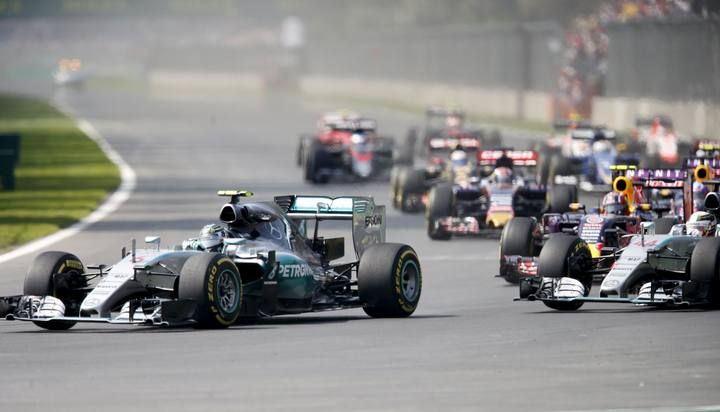 Mercedes Formula One drivers Nico Rosberg of Germany and Lewis Hamilton of Britain lead the pack during the start of the Mexican F1 Grand Prix at Autodromo Hermanos Rodriguez in Mexico City