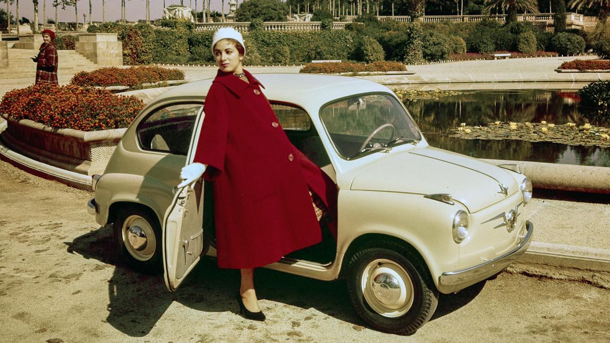 GRAN REPORTAJE   CASA SEAT muestra cómo el coche cambió el siglo XX con una exposición del fotógrafo Antoni Campañà