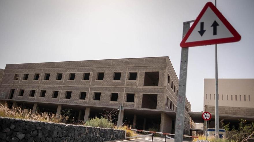 Concerns Over Further Delays in the Expansion of Tenerife’s South Hospital Concerns Over Further Delays in the Expansion of Tenerife’s South Hospital