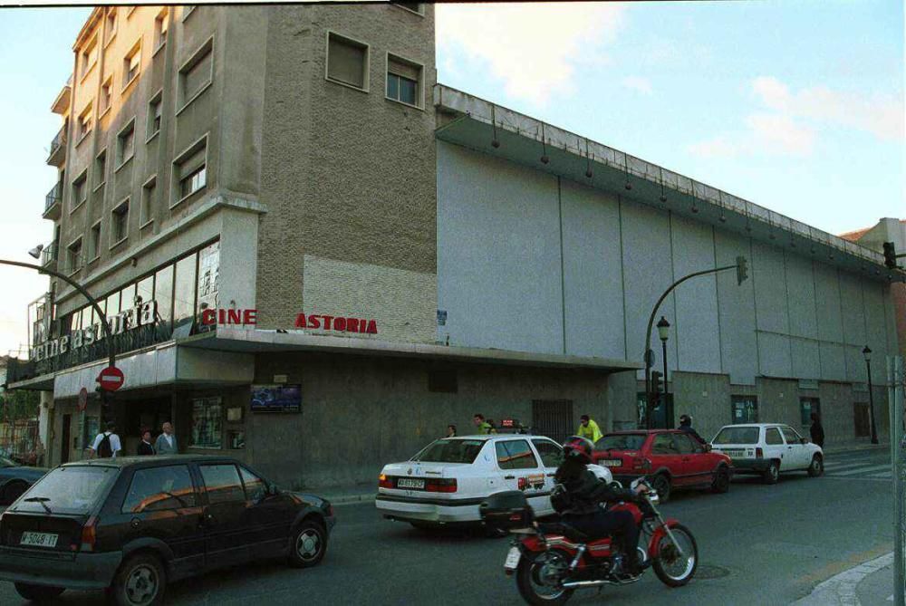 Vista del complejo de cines Astoria y Victoria.