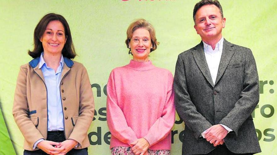 Susana Benedicto, María Sande y Ricardo Castro.