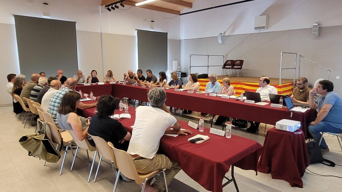 Un instant del Consell d'Alcaldies, celebrat a Santa Maria de Merlès