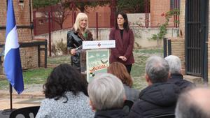 Imagen de la presentación de la campaña de Navidad en Esplgues, por parte de su alcaldesa, Pilar Díaz