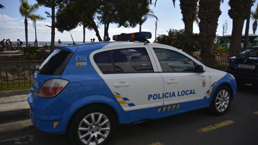 Un vehículo de la Policía Local de Arrecife, en una imagen de archivo