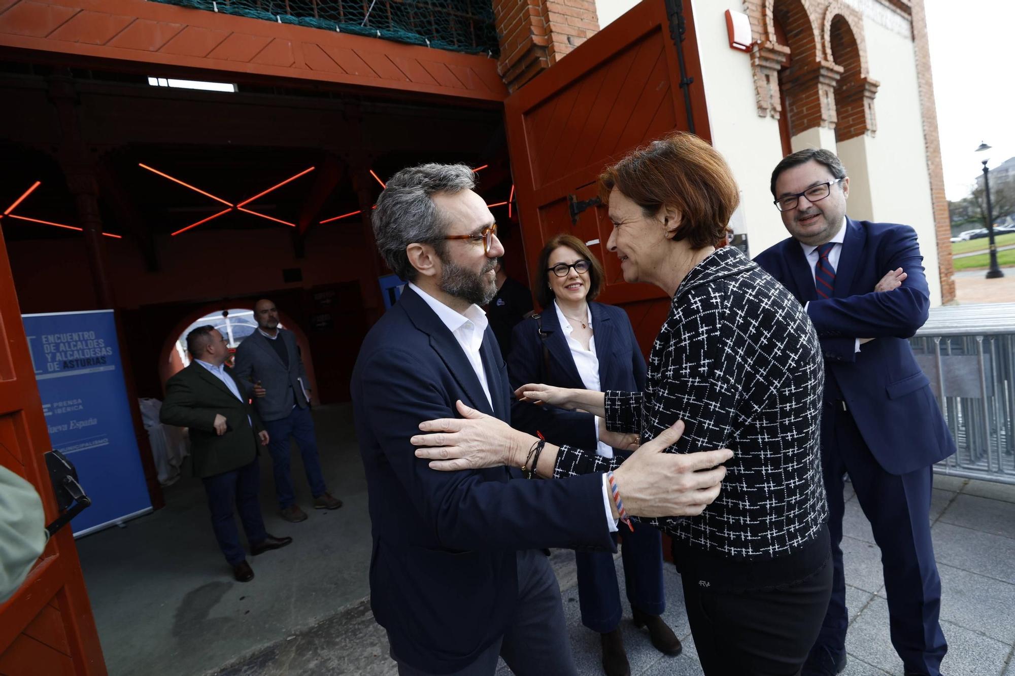 EN IMÁGENES: Así fue el encuentro en Gijón de alcaldes y alcaldesas asturianas dentro del Foro del Municipalismo