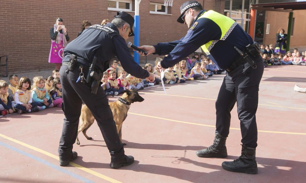 Campaña de policía local frente al acoso escolar