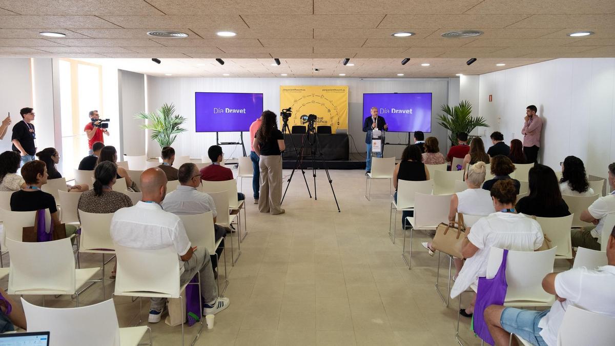 Evento de la Fundación Síndrome de Dravet en el campus de Elche de la UMH que recientemente reunió a medio centenar de personas