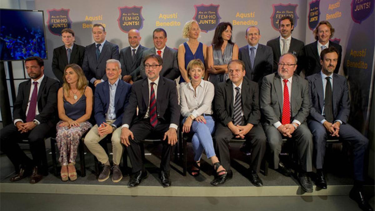 Agustí Benedito acompañado de los integrantes de su precandidatura a la presidencia del FC Barcelona