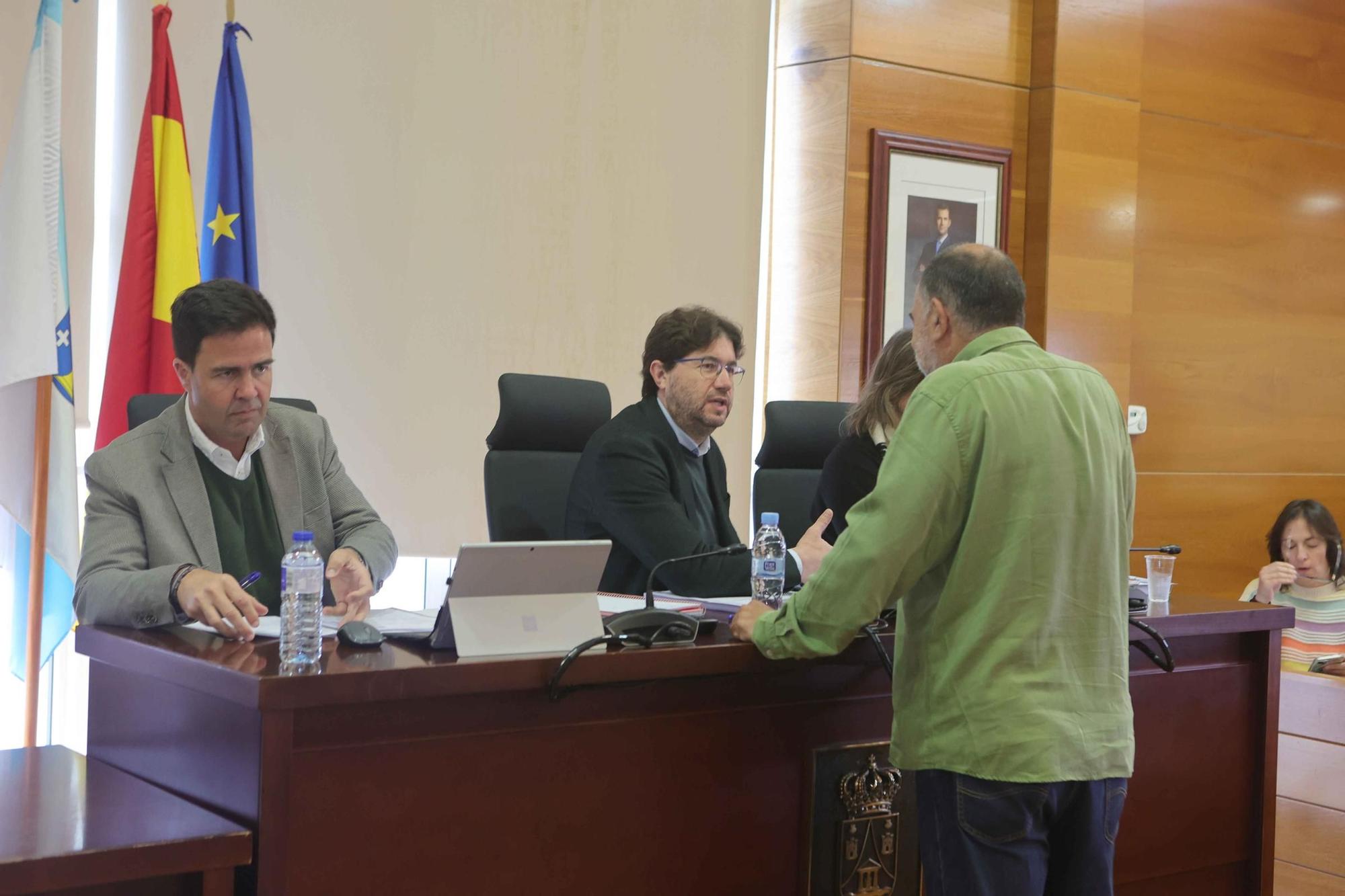 Martín Seco toma posesión como concejal del PSOE en Arteixo