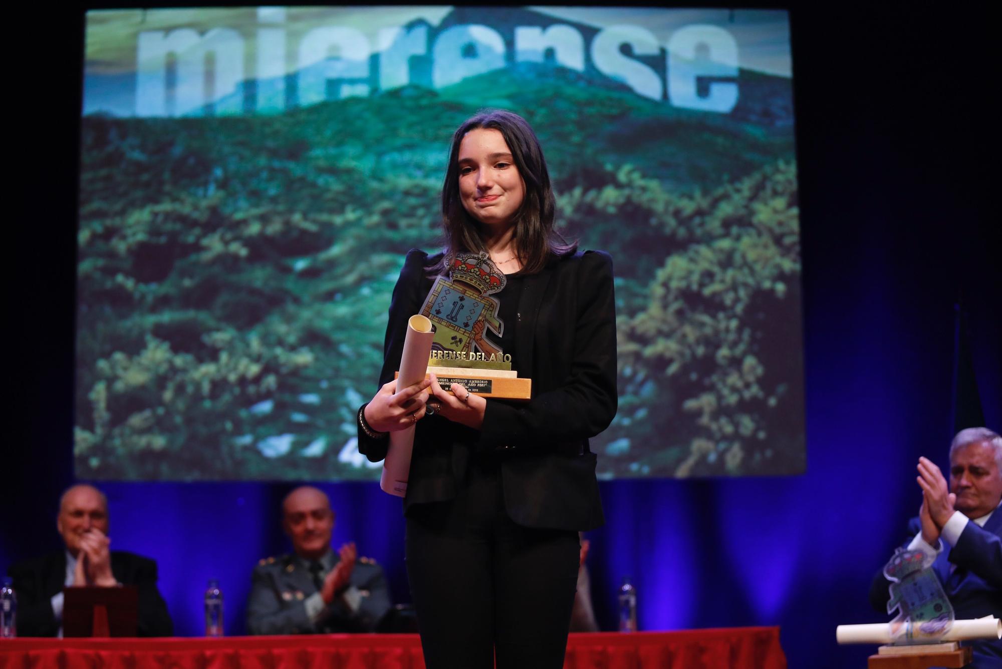 La gala de entrega de los premios "Mierense del año"