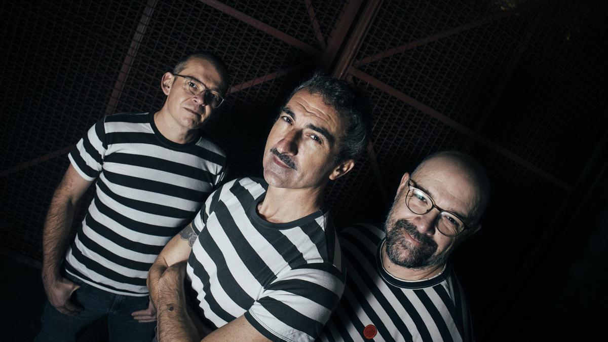 Martin Wu, LeRoi e Xocas, membros de The Homens.