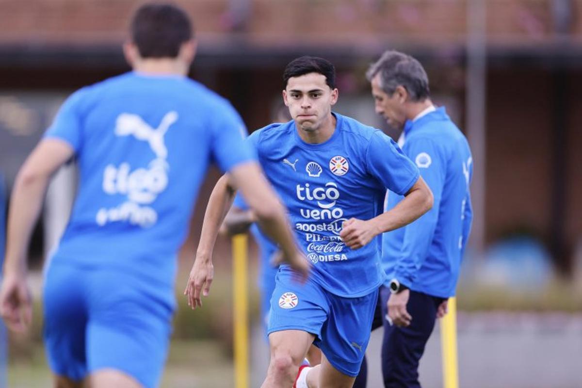 Ramón Sosoa en un entrenamiento con la selección de Paraguay