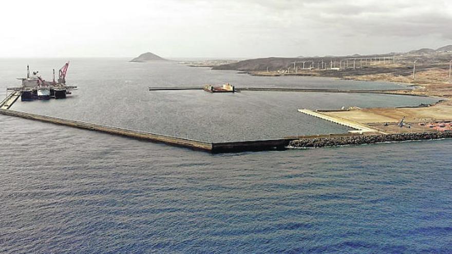 Imagen aérea del Puerto de Granadilla.