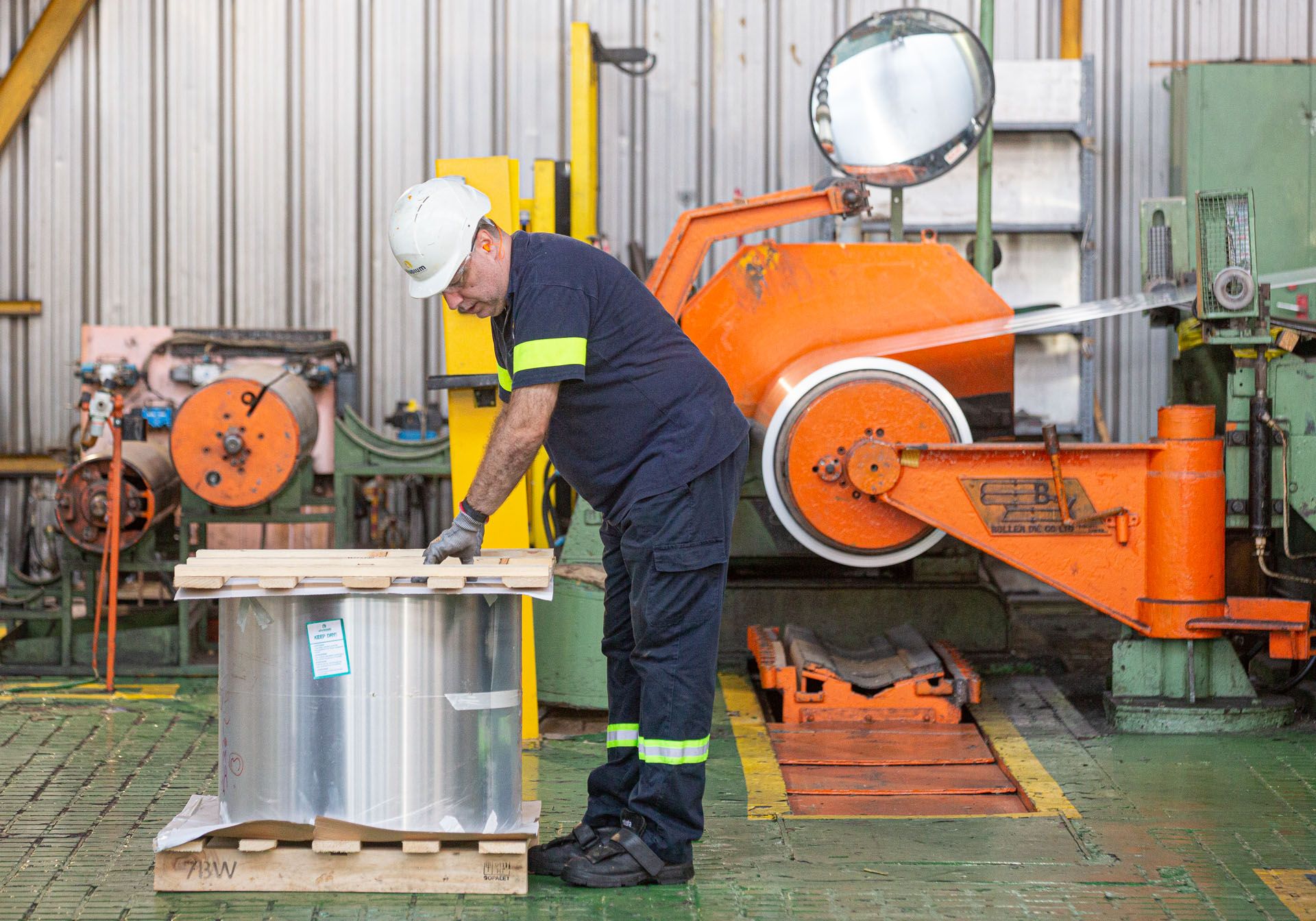 A pleno rendimento el laminador de Aludium