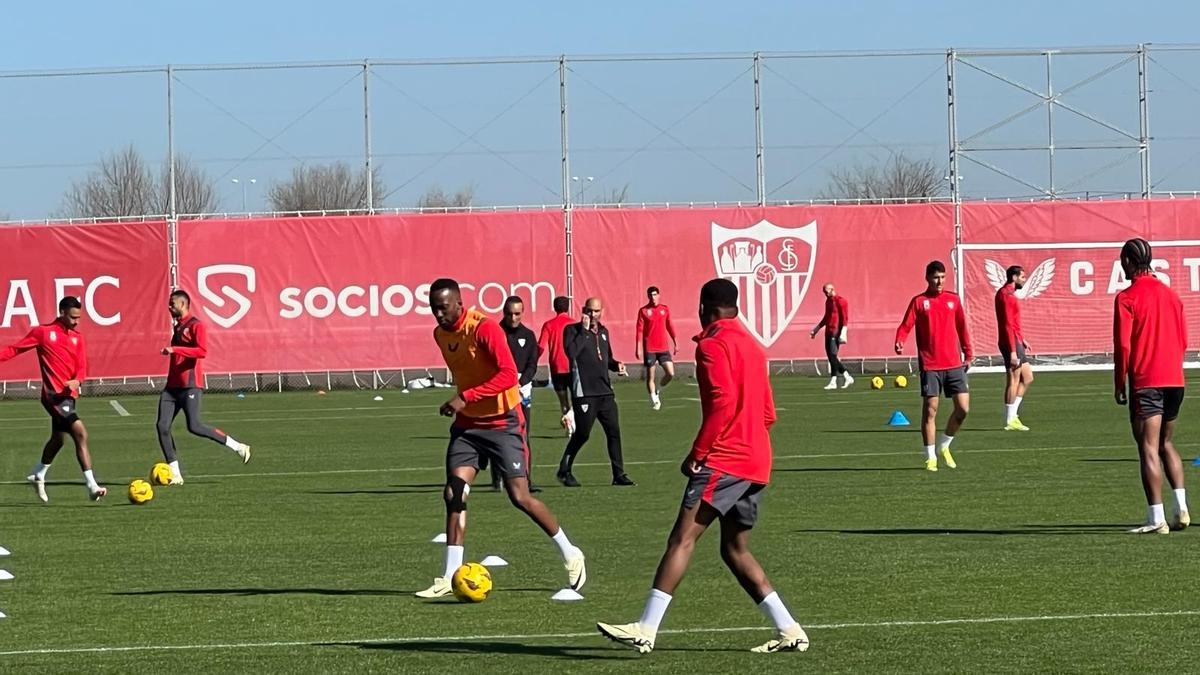 Entrenamiento del Sevilla FC antes de recibir a la Real Sociedad