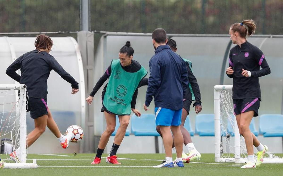 Las mejores imágenes del último entrenamiento del Barça antes del debut en Champions