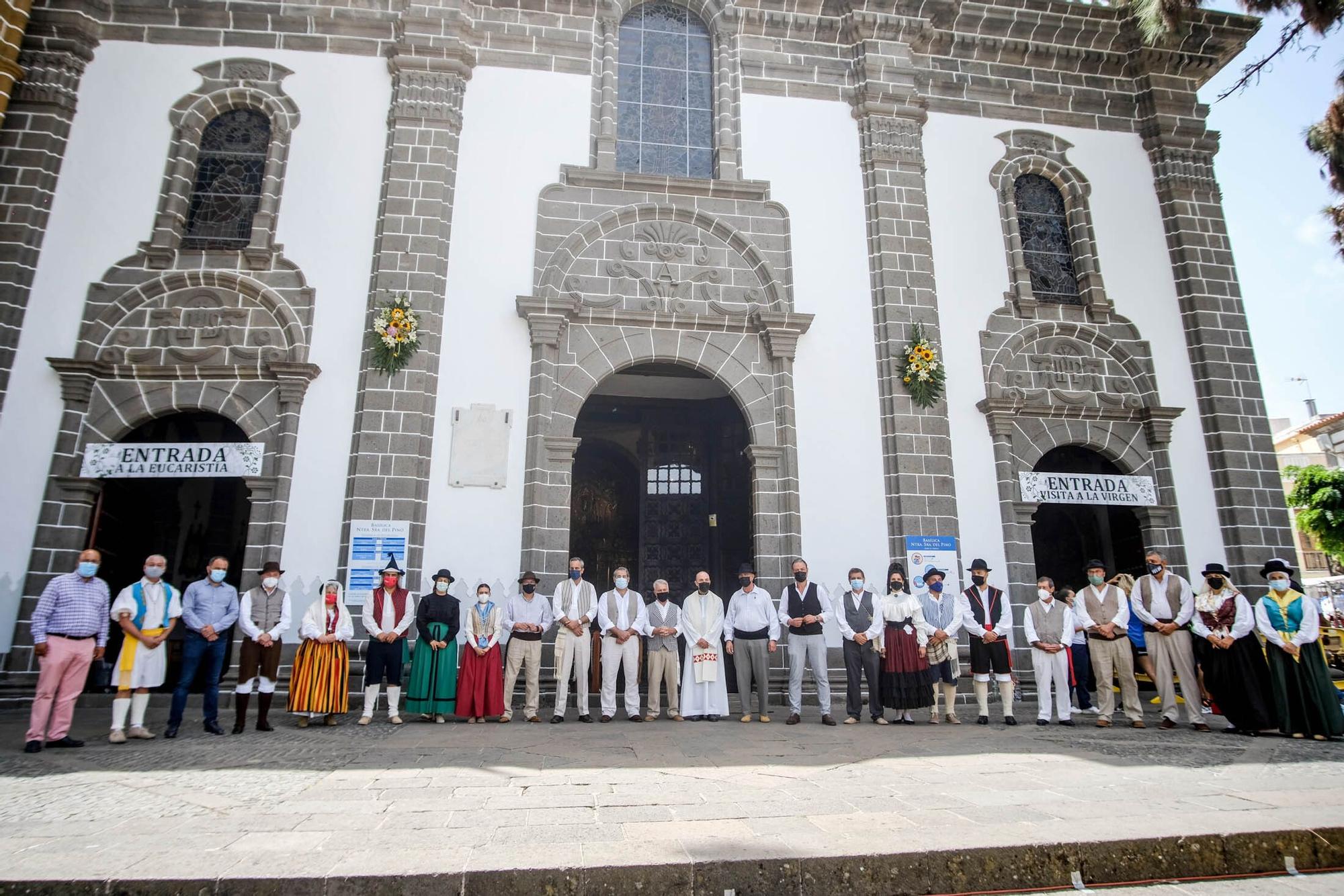 Ofrenda simbólica de los ayuntamientos de Gran Canaria a la Virgen del Pino (07/09/2021)