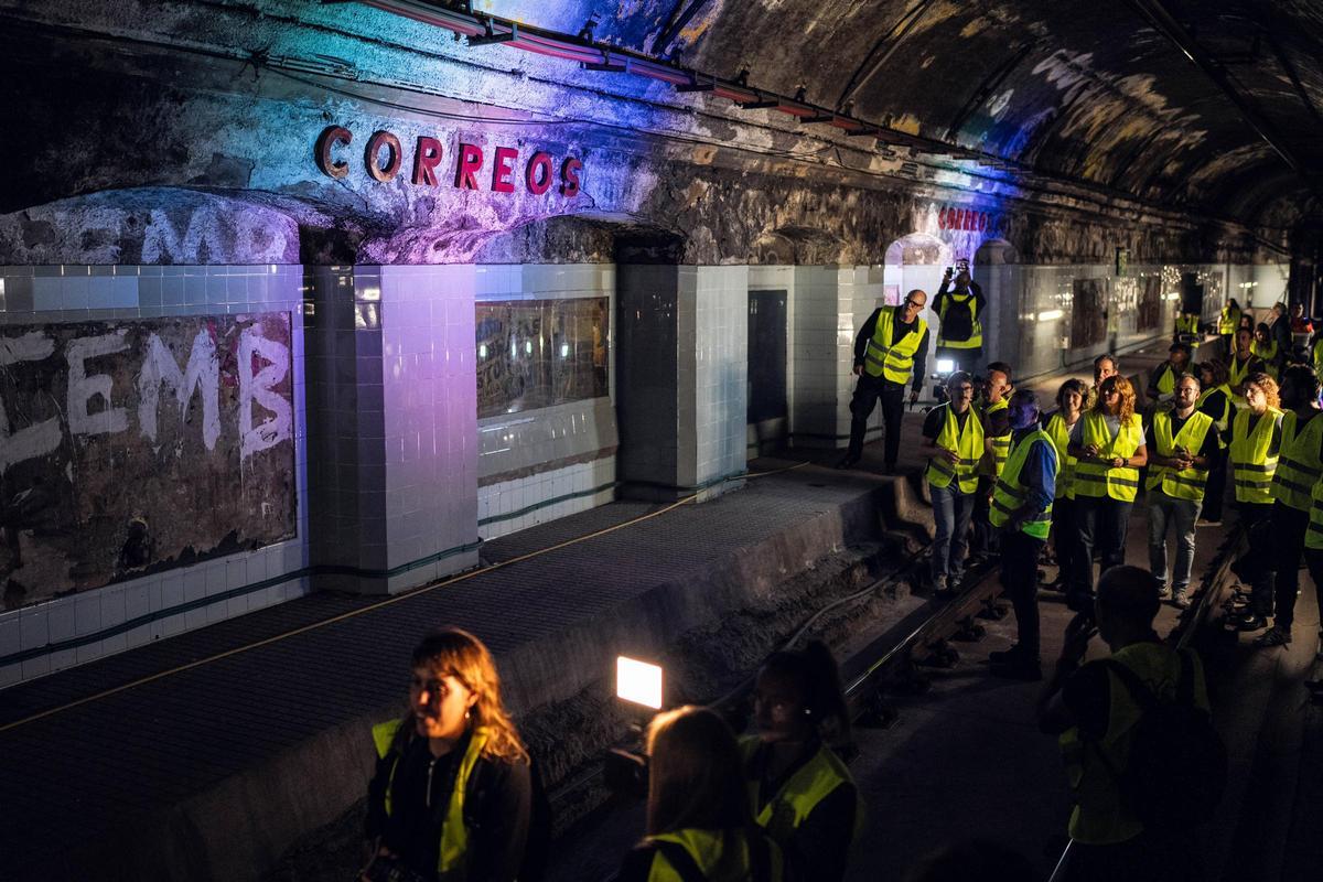 Visita a la estación de metro fantasma de Correos