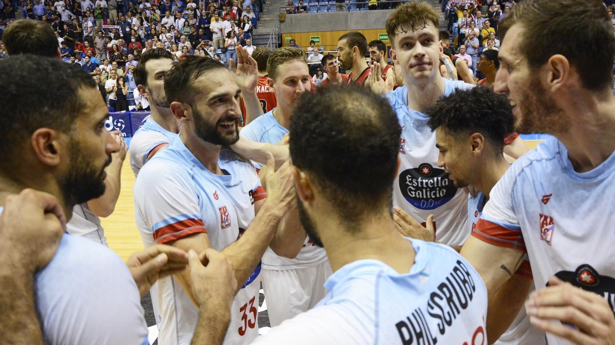 El &quot;Virus FIBA&quot; afecta a 7 jugadores del Obradoiro.